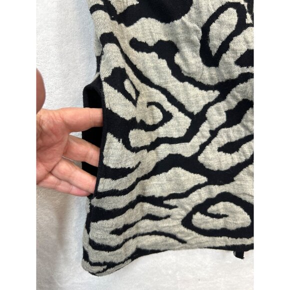 Chico's Sweater Womens Size 1 Black Gray Boiled Wool-Blend Patterned Cardigan - Picture 4 of 9